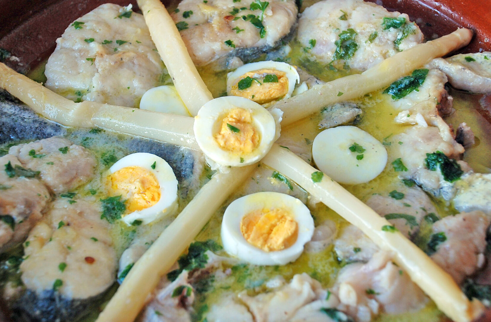 Descubre la exquisita gastronomía del País Vasco con sus platos típicos