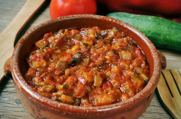 Descubriendo los Sabores de Ciudad Real: Los Platos Típicos que no Puedes Dejar de Probar.